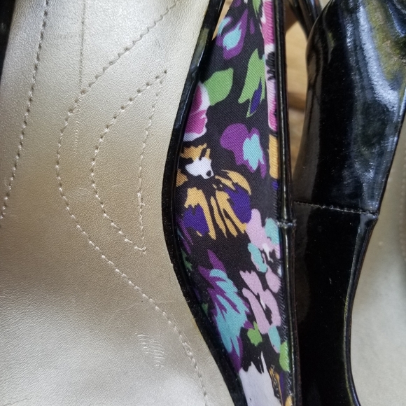 Size 8 Tahari High Heels ladies Shoes Shiny Black Open Toe Sandals straps - Picture 6 of 8